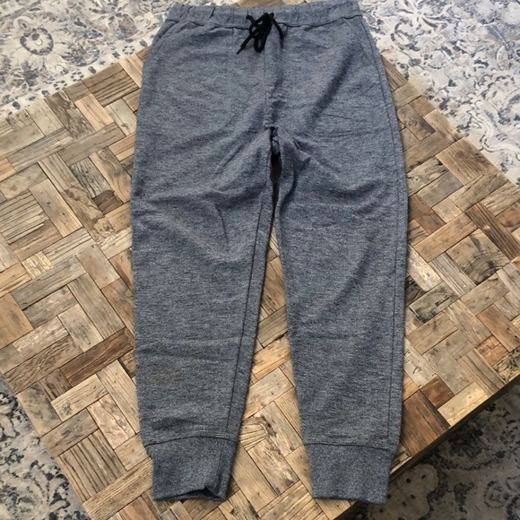 BDG Heather Gray Joggers NWOT Size Medium - Picture 1 of 10